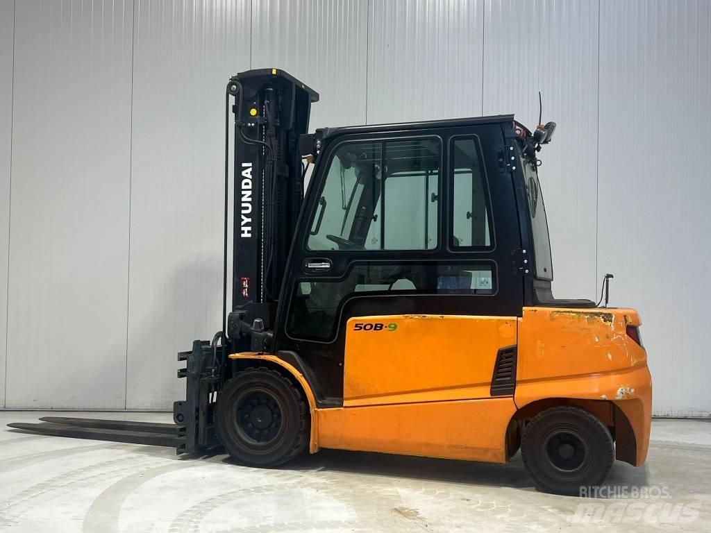 Hyundai 50 B-9 Akumulátorové vozíky