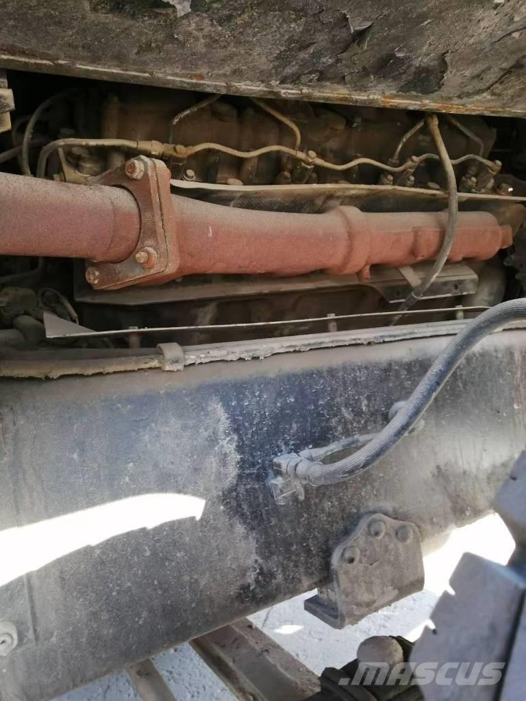Tadano TL 300 E Jeřáby pro těžký terén