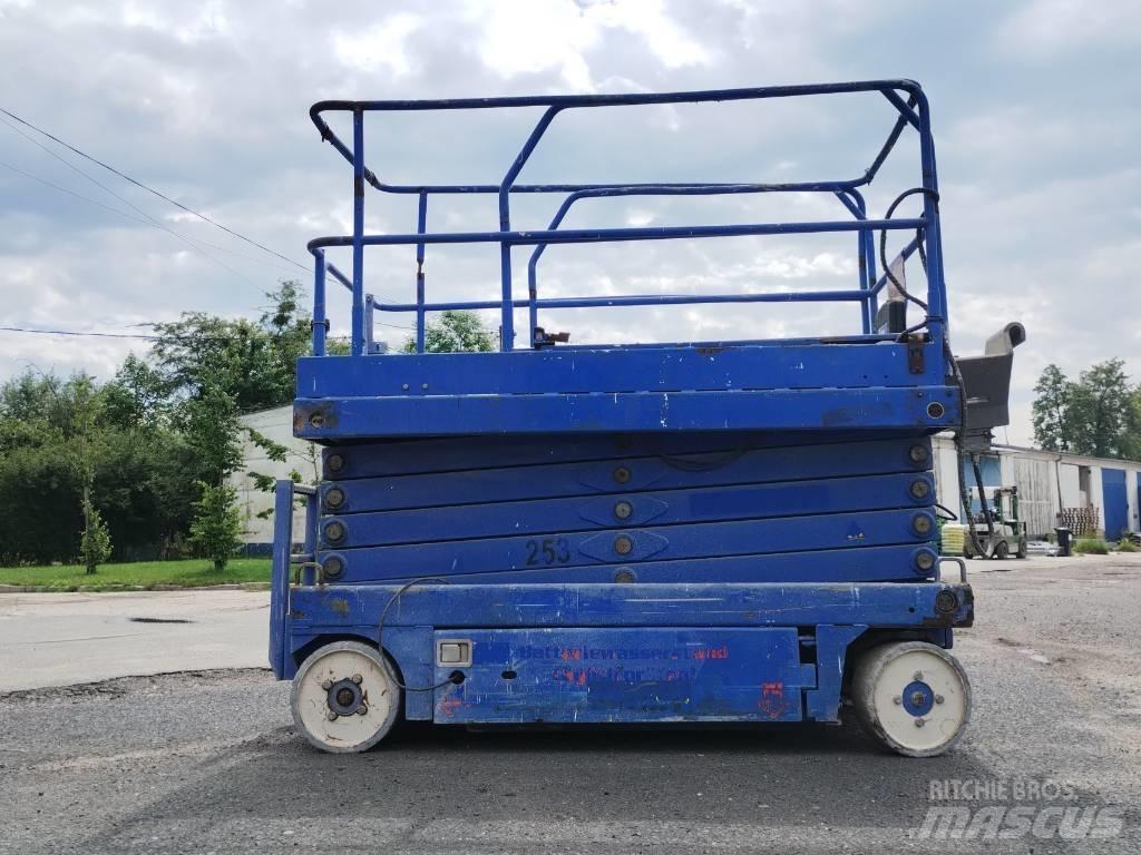 UpRight X32 Nůžková zvedací plošina