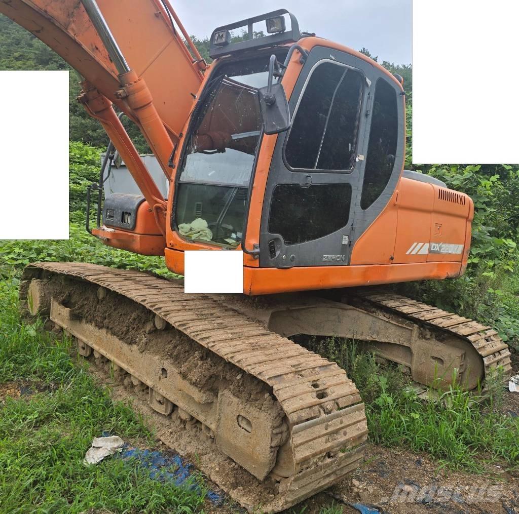 Doosan DX 220 LC-9 Pásová rýpadla