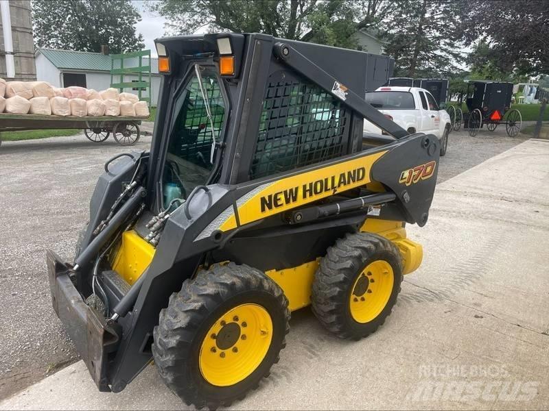 New Holland L 170 Smykem řízené nakladače