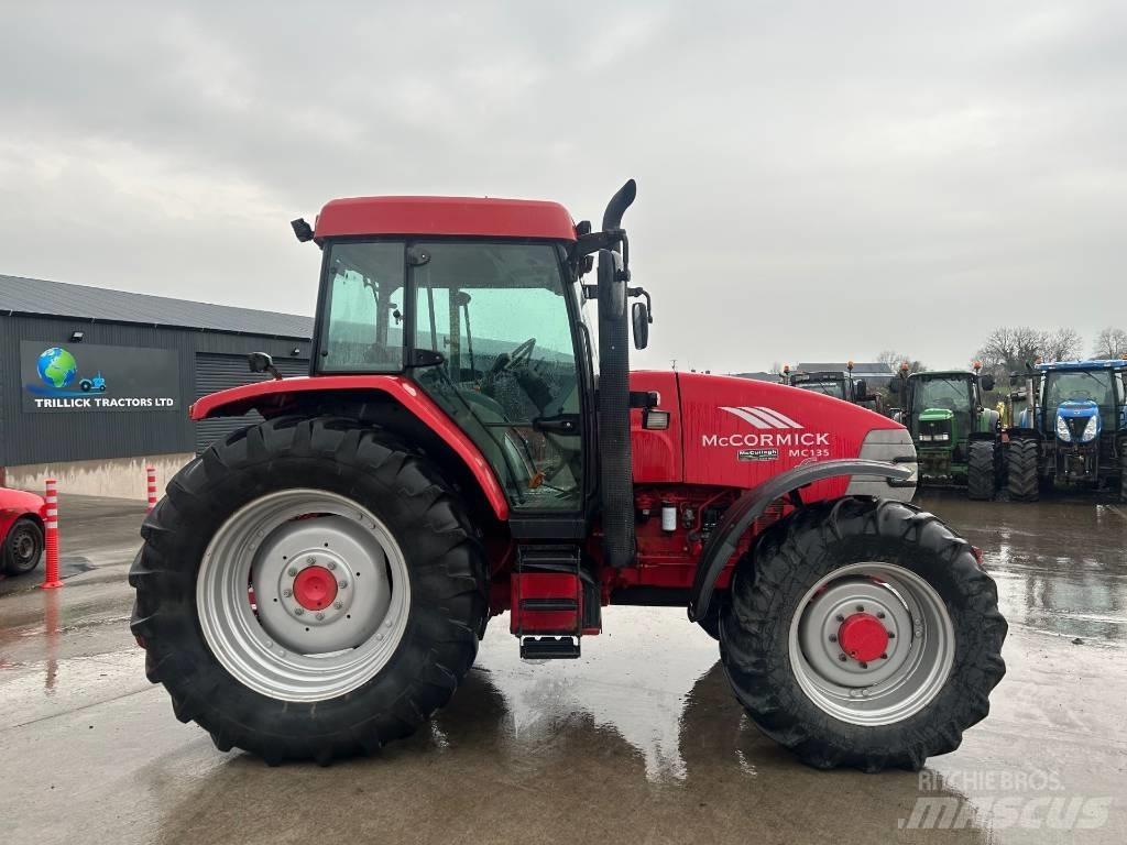 McCormick MC 135 Traktory
