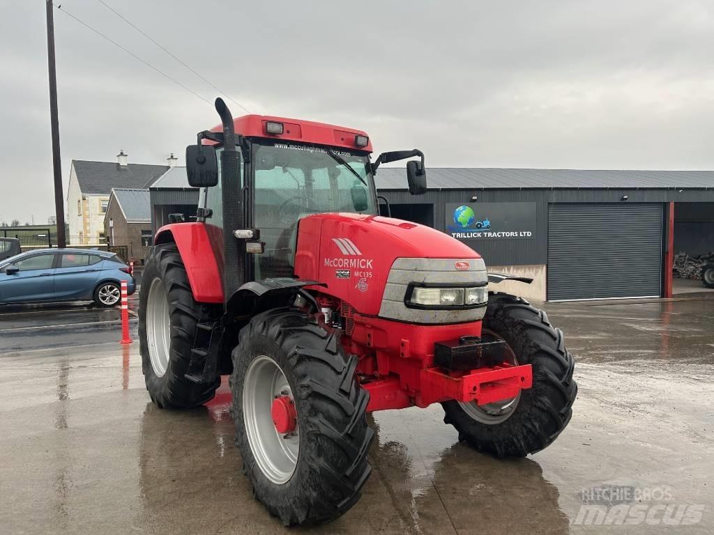 McCormick MC 135 Traktory