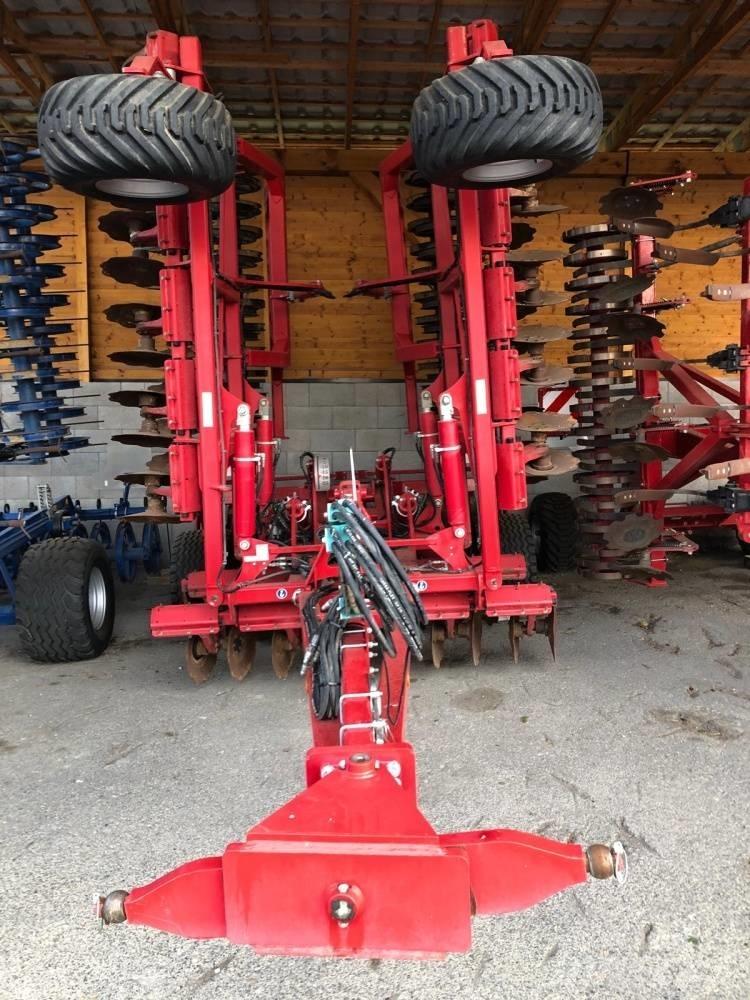 Horsch Joker 8 RT Hloubkové kypřiče