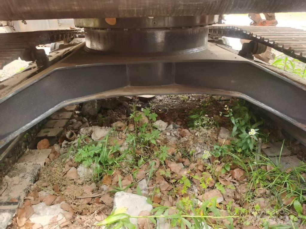 Hitachi ZX 120 Pásová rýpadla