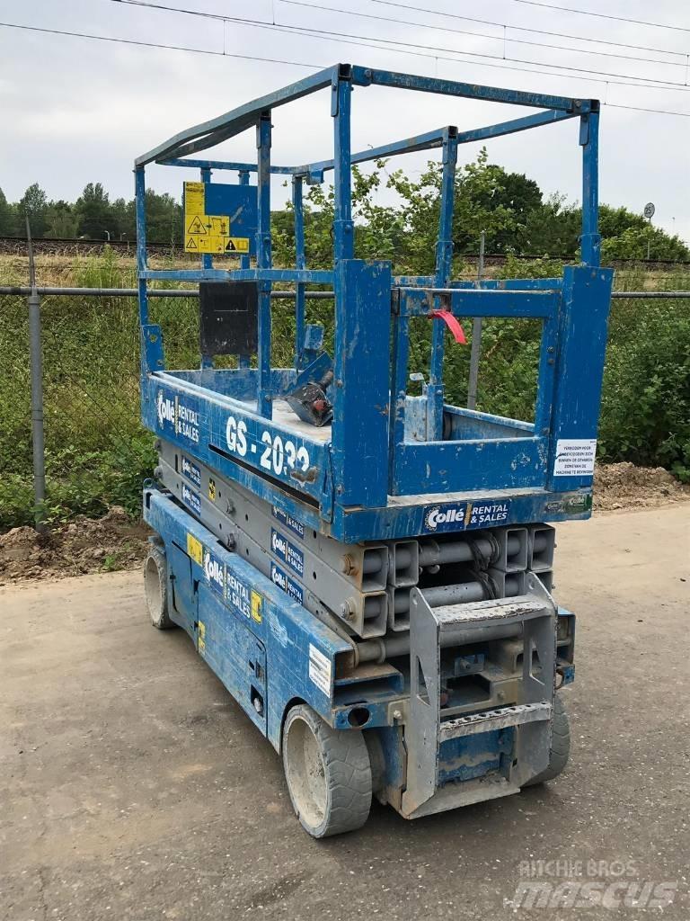 Genie GS 2032 Nůžková zvedací plošina