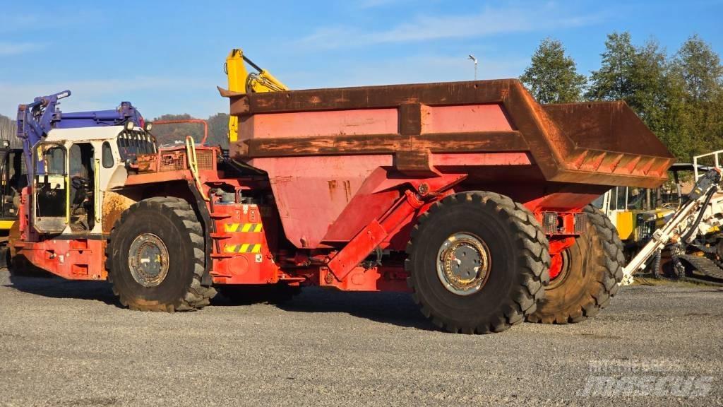 Sandvik TH550 Podzemní nákladní vozy
