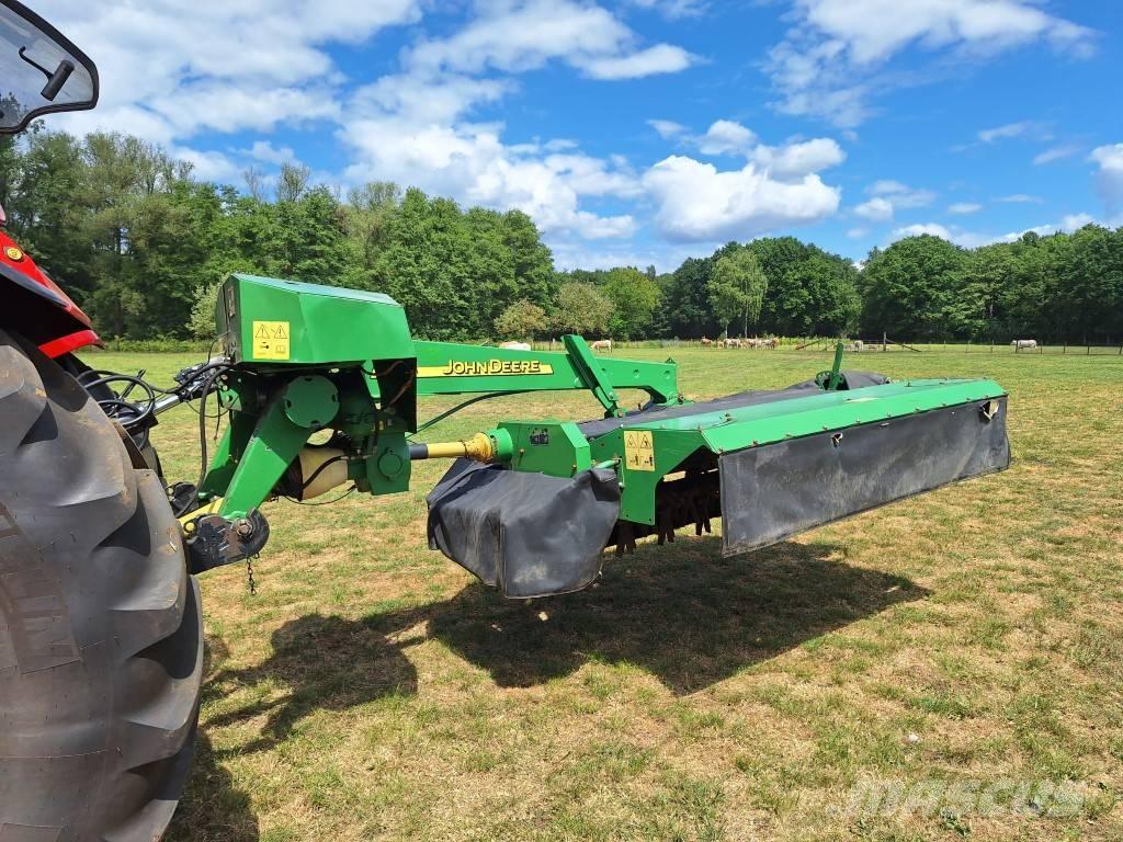 John Deere 328 Kondicionér žacího stroje