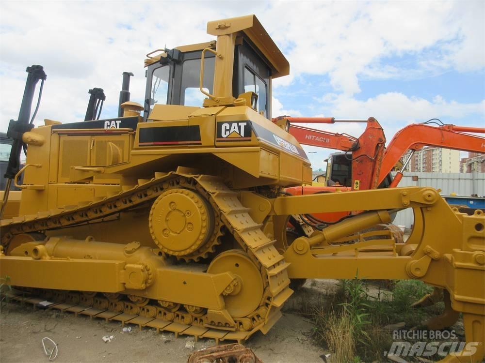 CAT D 8 N Pásové dozery