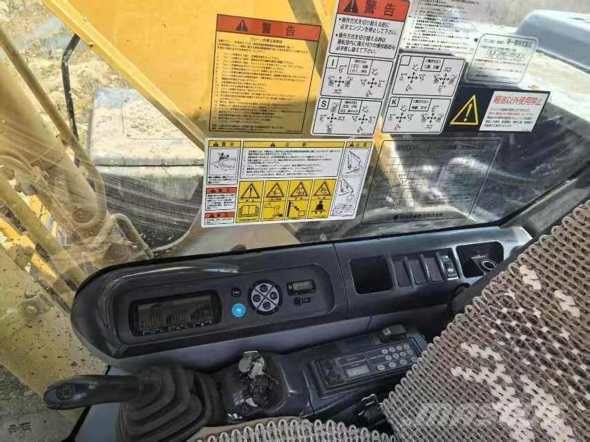 Sumitomo SH200 Pásová rýpadla
