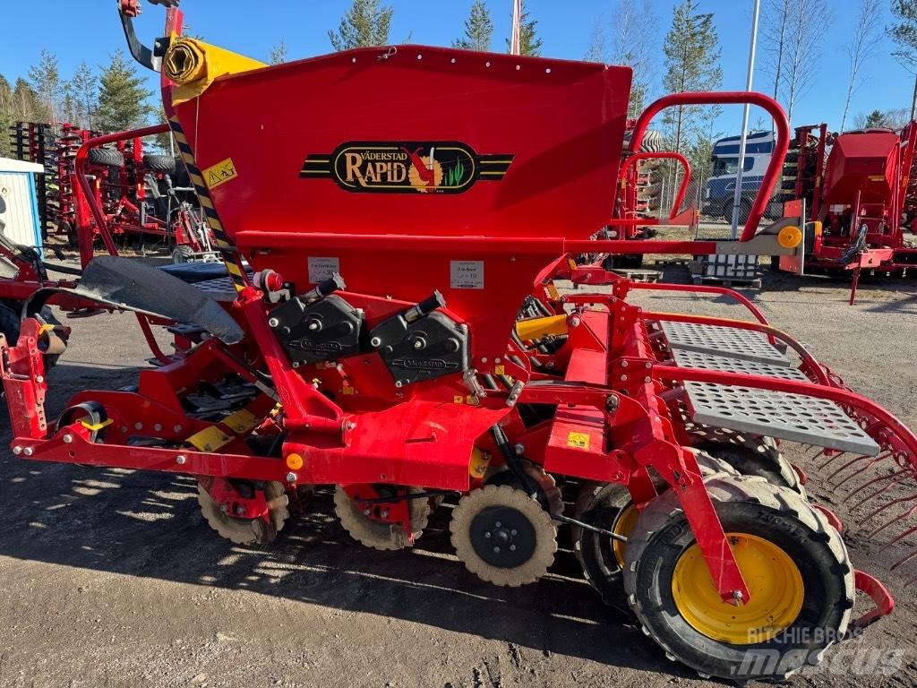 Väderstad Rapid 300C Kombinované secí stroje
