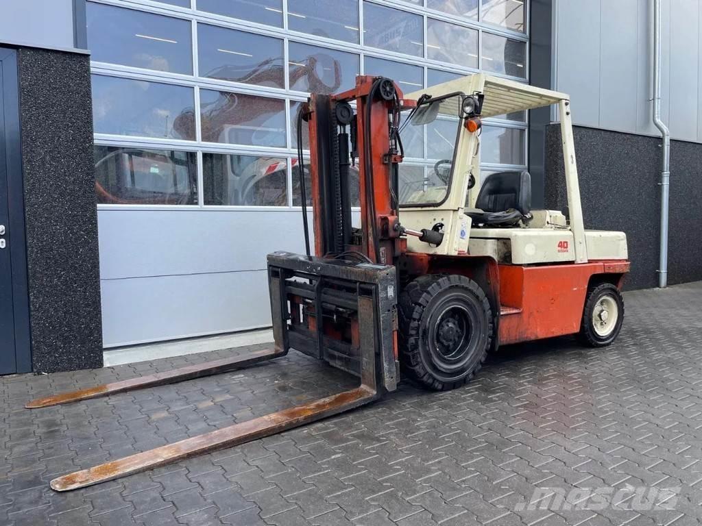 Nissan 40 Další