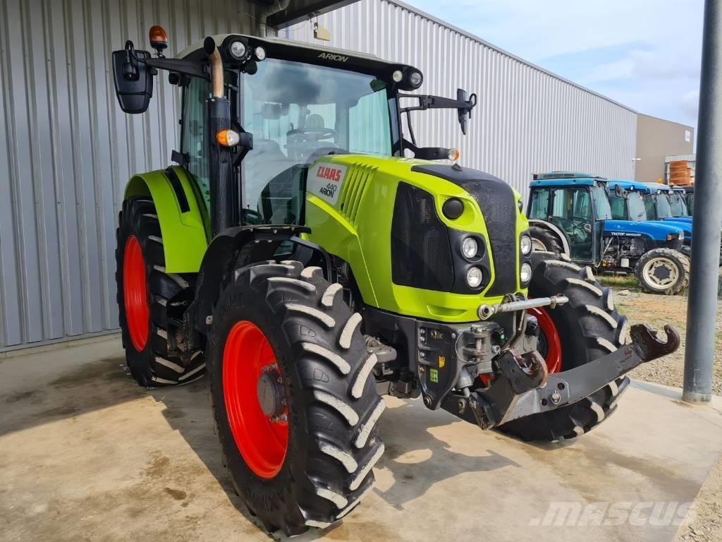 CLAAS Arion 440 CIS Traktory