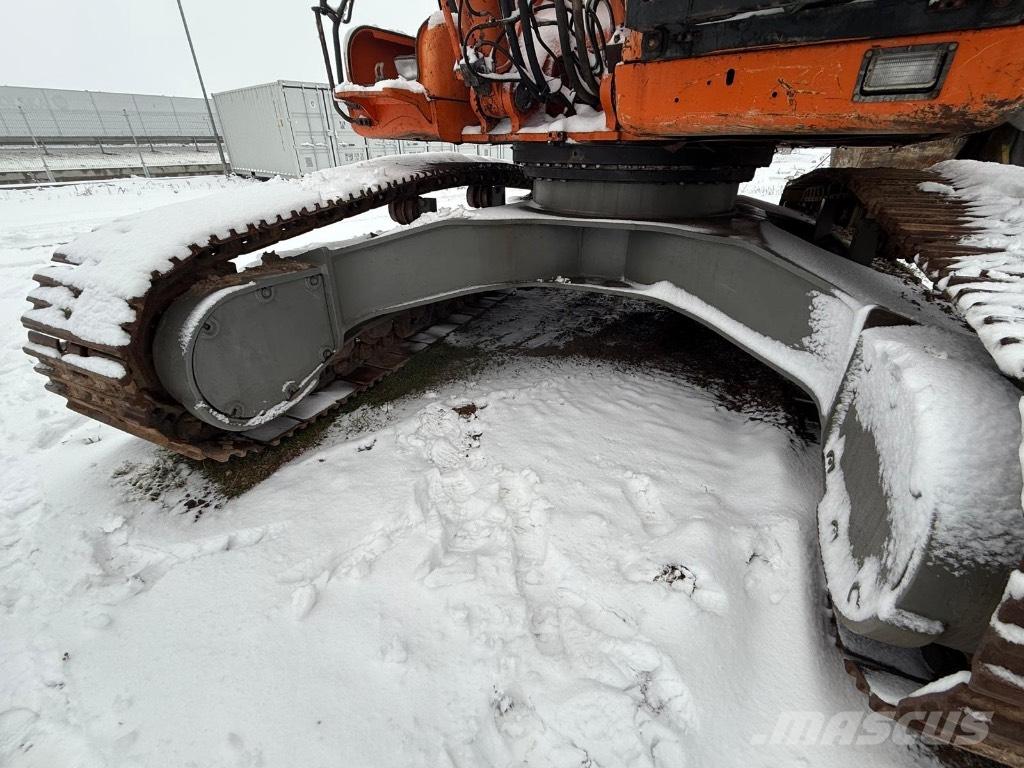 Doosan DX 420 LC Pásová rýpadla