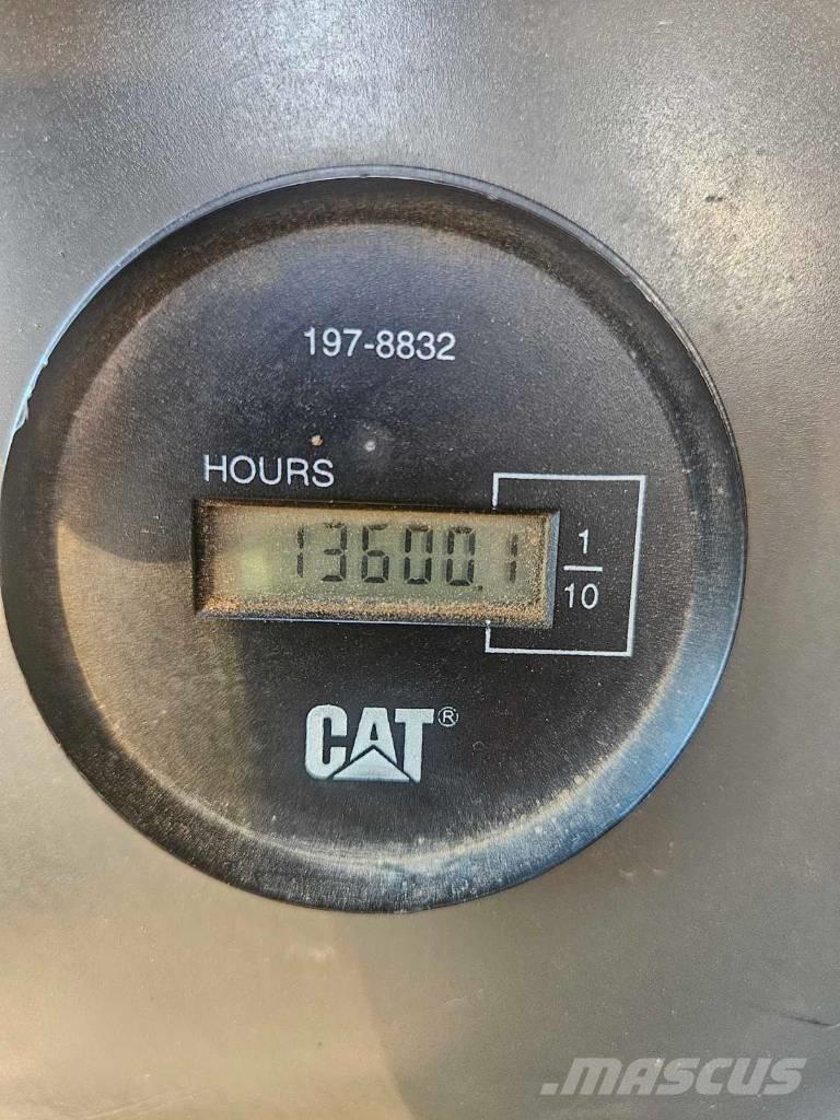 CAT M 316 D Kolová rýpadla