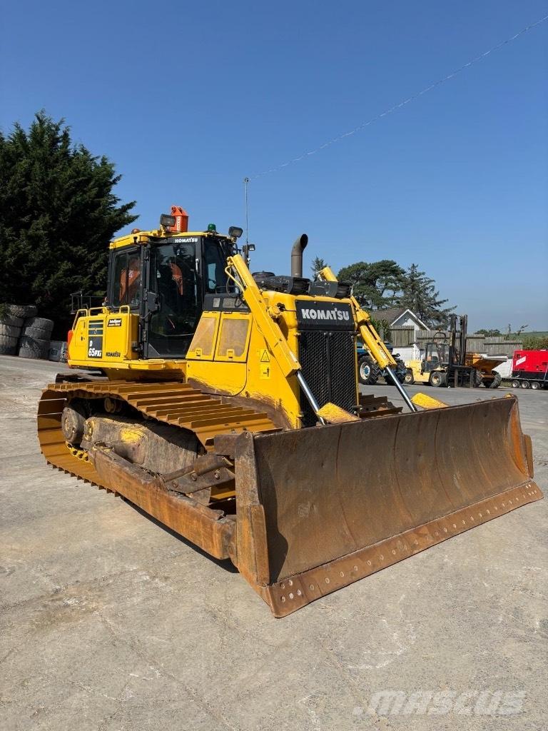 Komatsu D 65 PXi-18 Pásové dozery