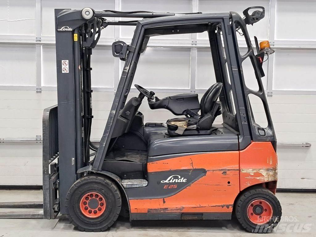 Linde E25-01 Akumulátorové vozíky