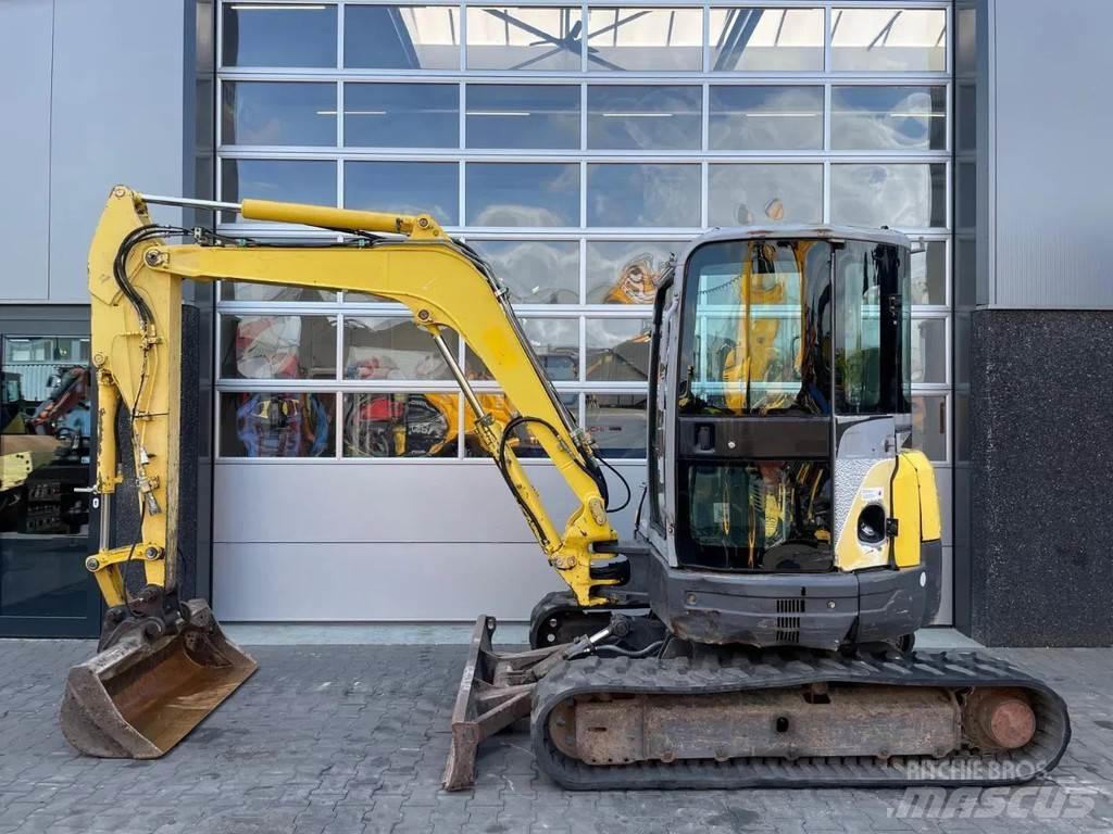 New Holland E50.2 Mini rýpadla < 7t