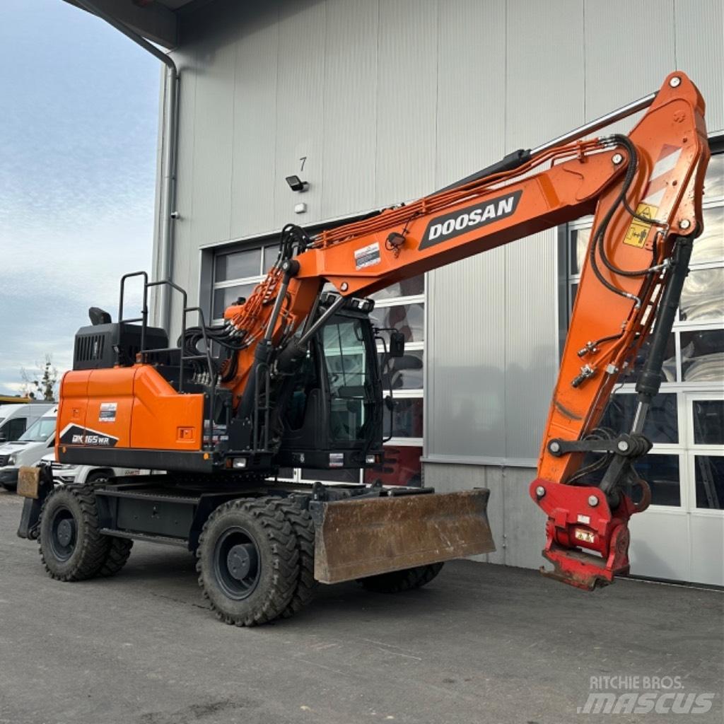 Develon DX165WR-7 Kolová rýpadla