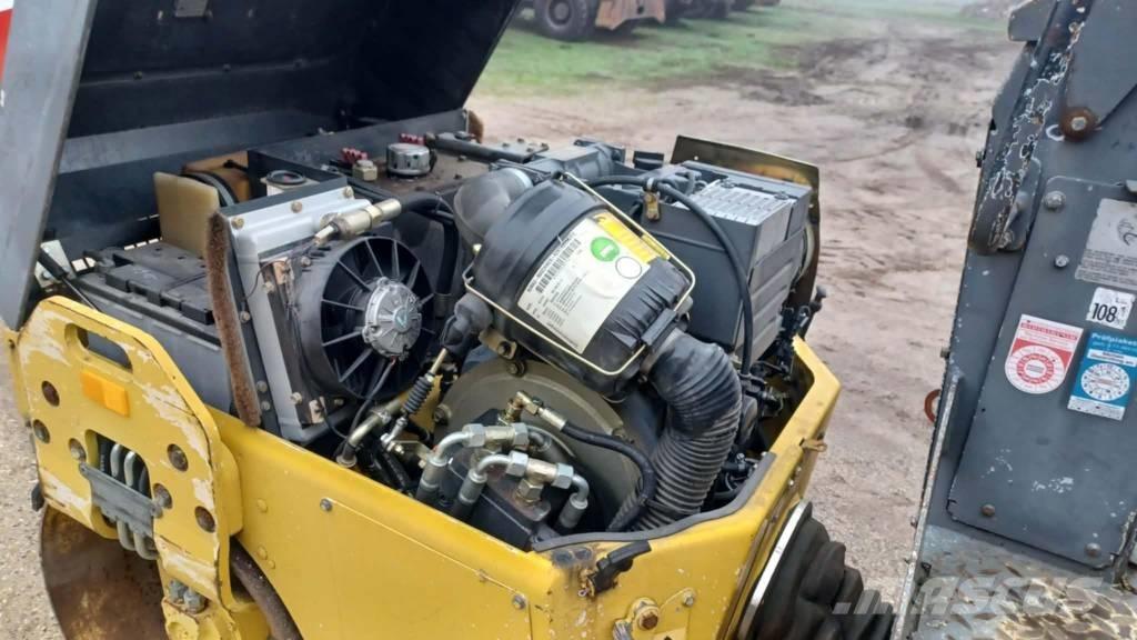 Bomag BW 100 AD-3 Tandemové válce