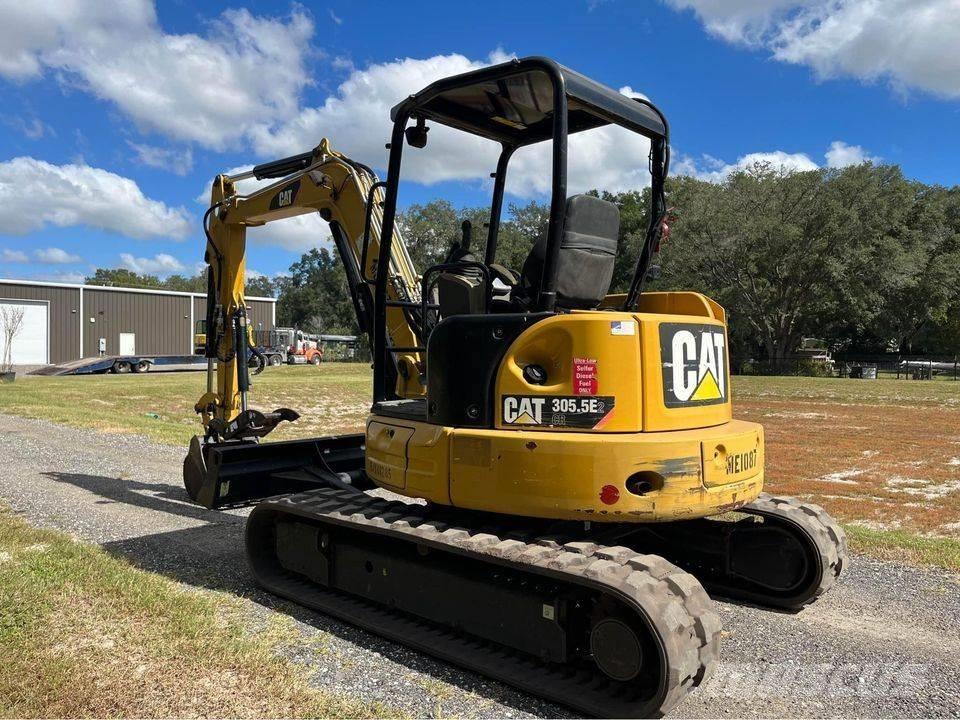 CAT 305.5 E2 CR Mini rýpadla < 7t