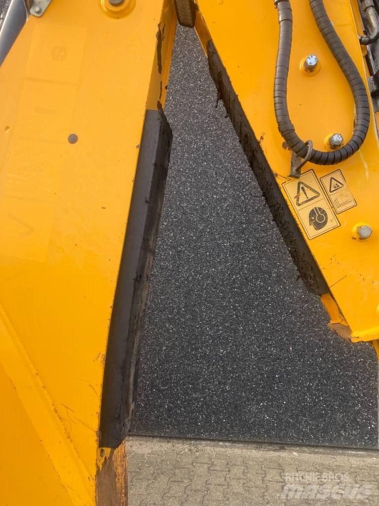 JCB 4 CX Rýpadlo-nakladače