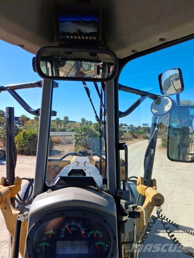 CAT 120 M 2 AWD Grejdry