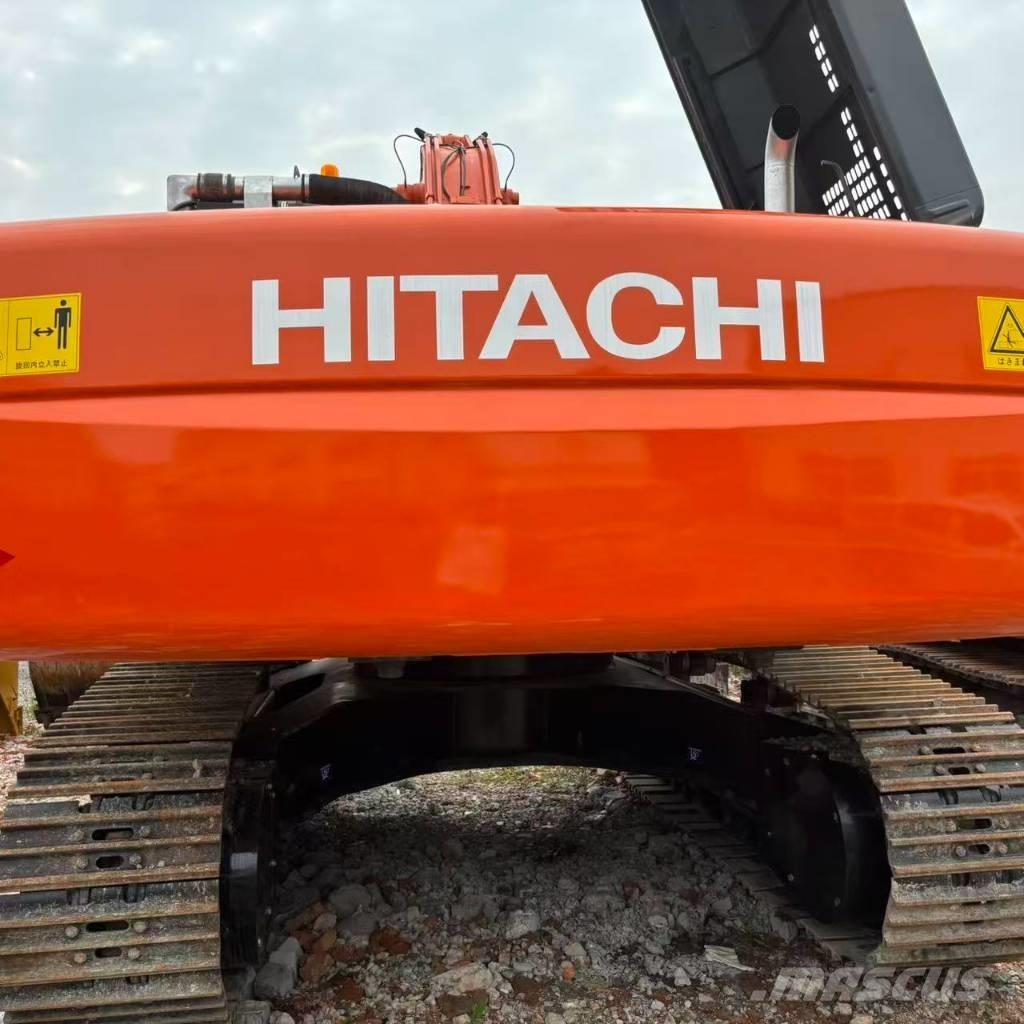 Hitachi ZX 350 Pásová rýpadla