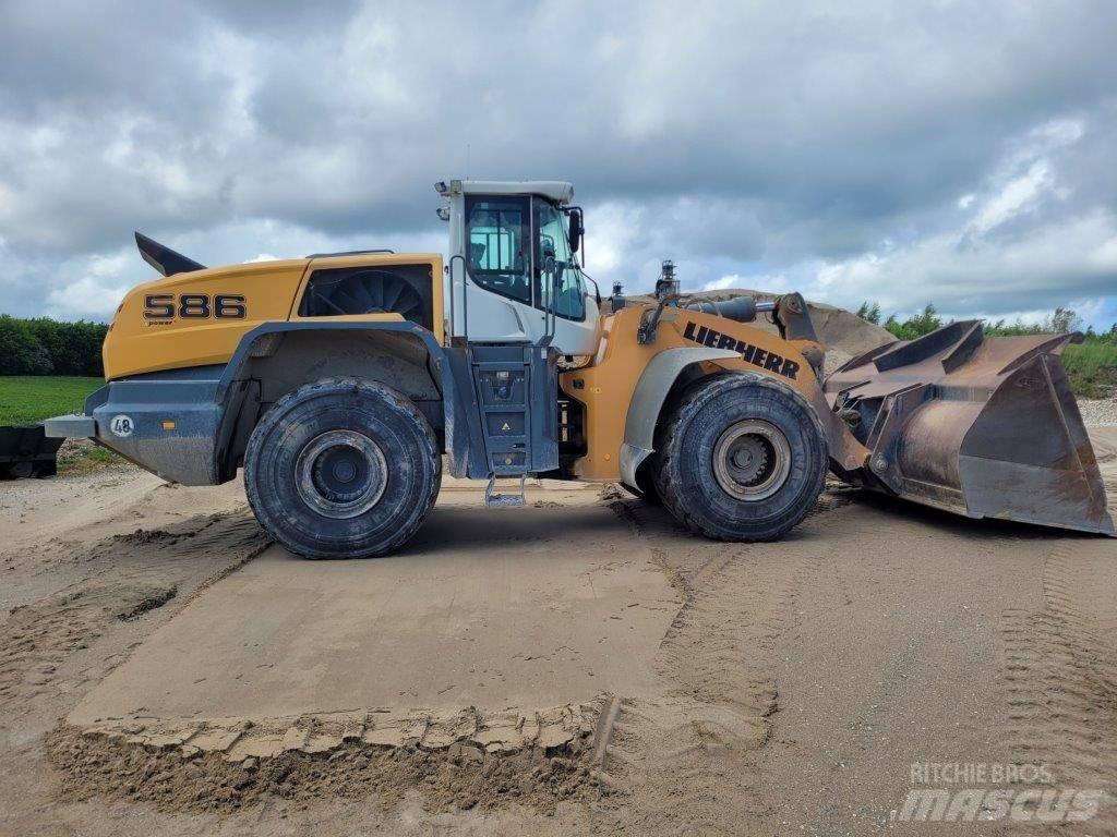 Liebherr L 586 Kolové nakladače
