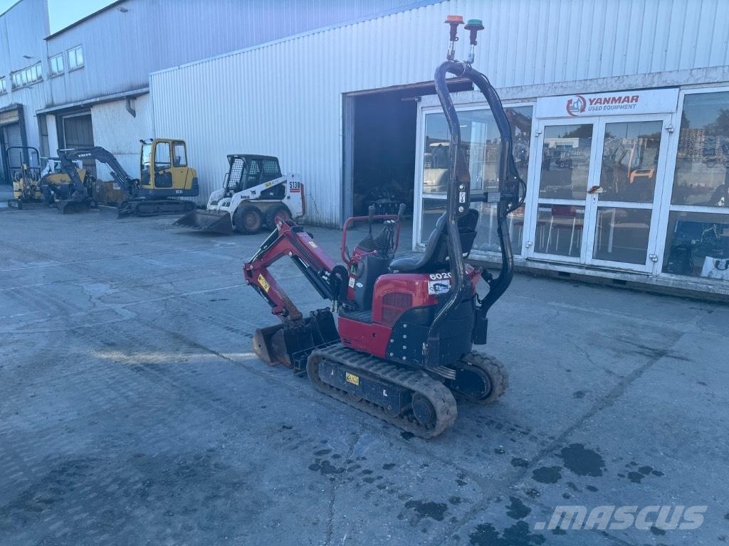Yanmar SV08 (1F117) Mini rýpadla < 7t