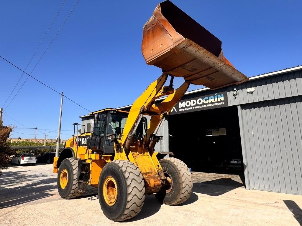 CAT 972 M Kolové nakladače