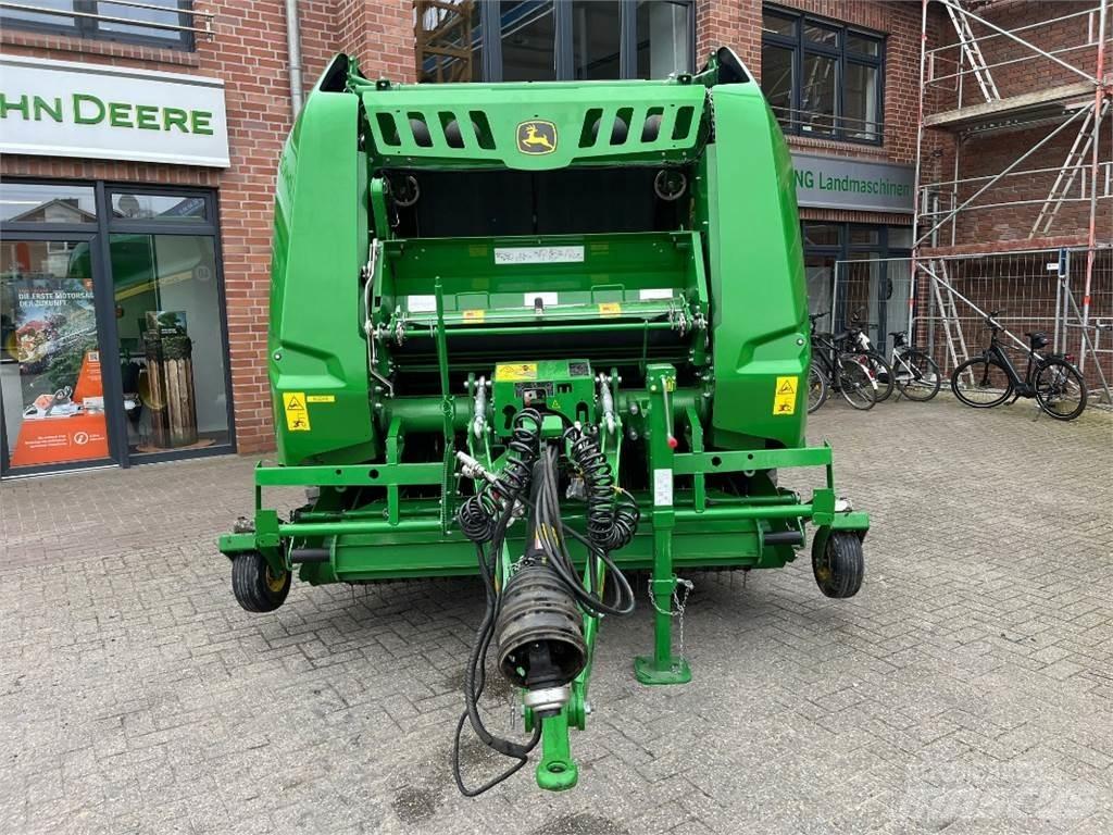 John Deere V451R Další