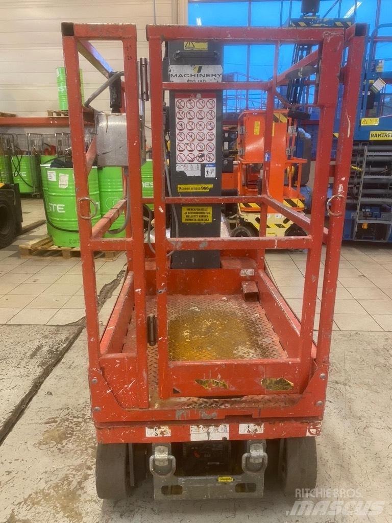 SkyJack SJ 16 Vertikální sloupové výtahy