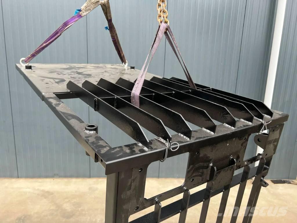 CAT 349D Guard Kabiny a interiér