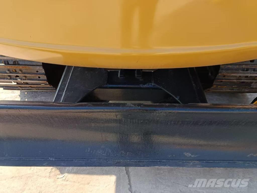 CAT CAT305.5E2 Mini rýpadla < 7t
