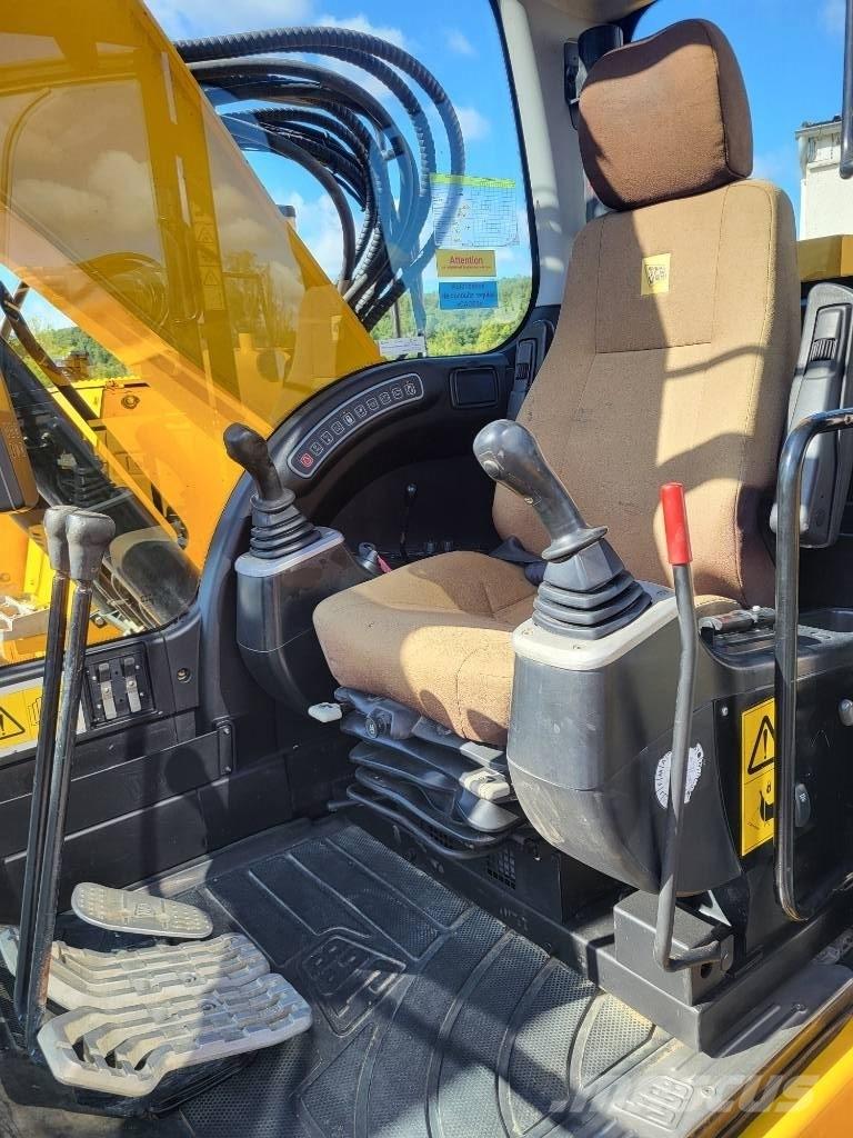 JCB JZ 140 LC Pásová rýpadla