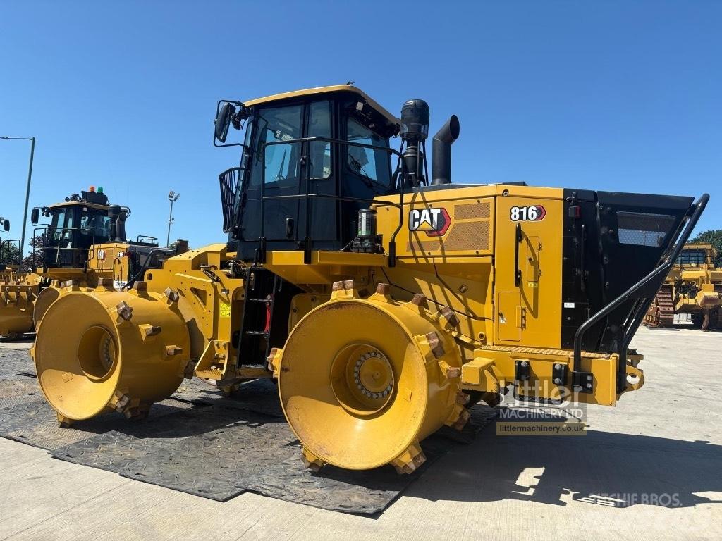 CAT 816 Skládkové kompaktory