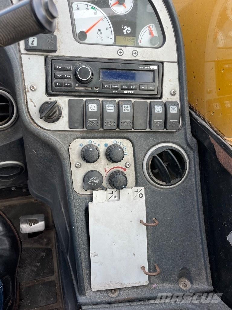 JCB 541-70 Agri Xtra Teleskopické nakladače pro zemědělství
