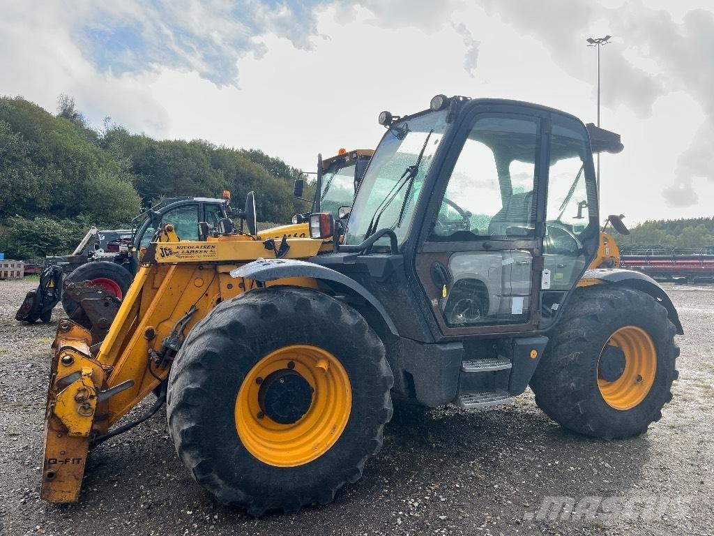 JCB 541-70 Agri Xtra Teleskopické nakladače pro zemědělství