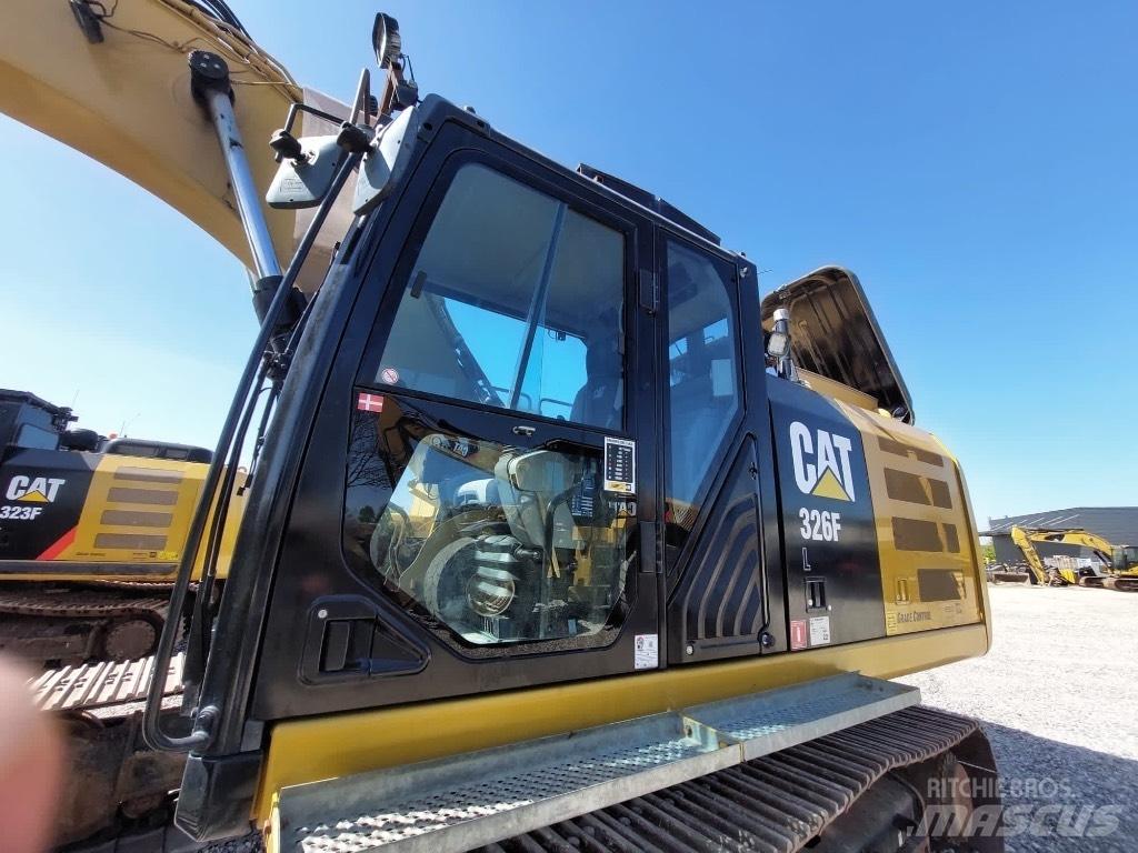 CAT 326 F L Pásová rýpadla