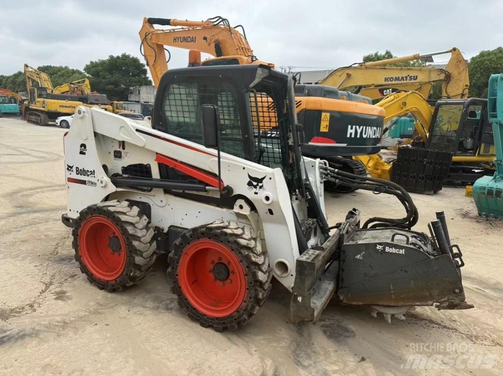 Bobcat S 630 Smykem řízené nakladače