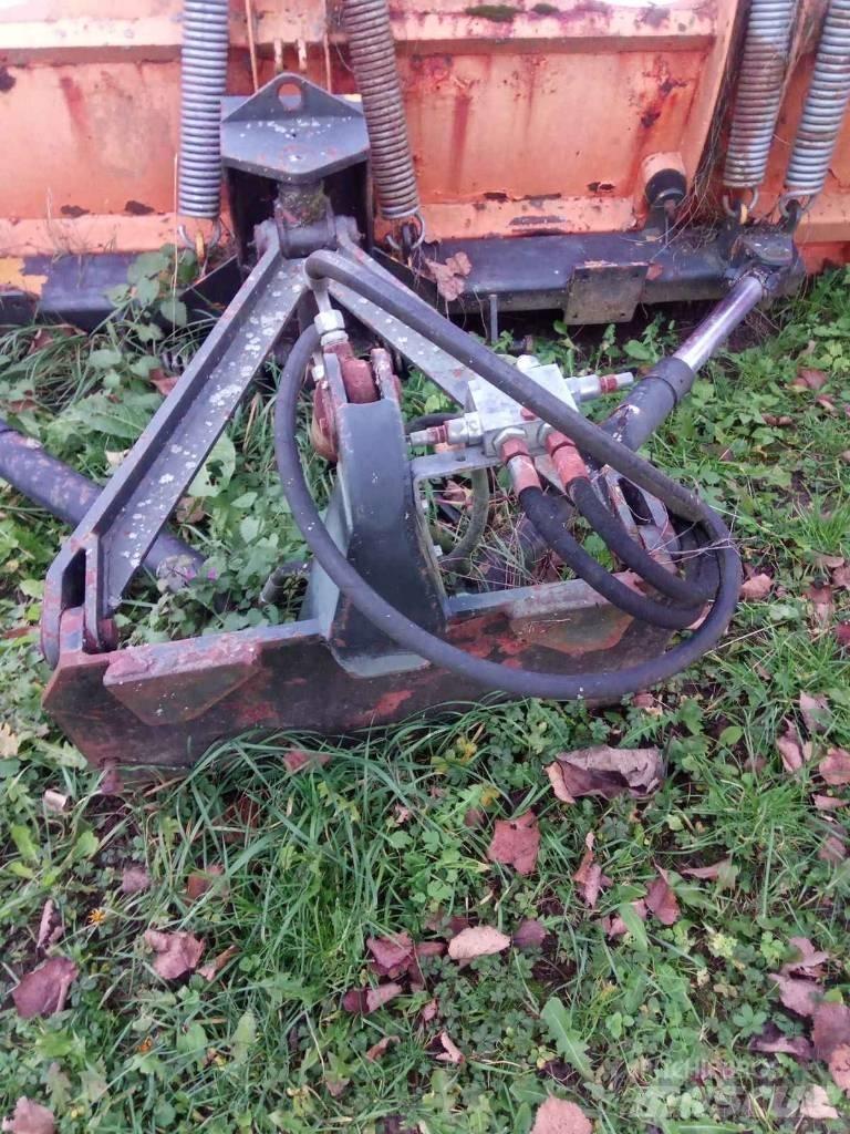  PLUG priključek Sněžné pluhy, přední sněhové radlice