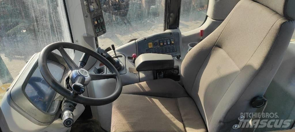New Holland W 130 Kolové nakladače
