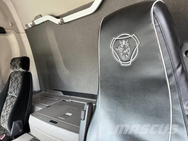Scania P 280 Zaplachtované vozy