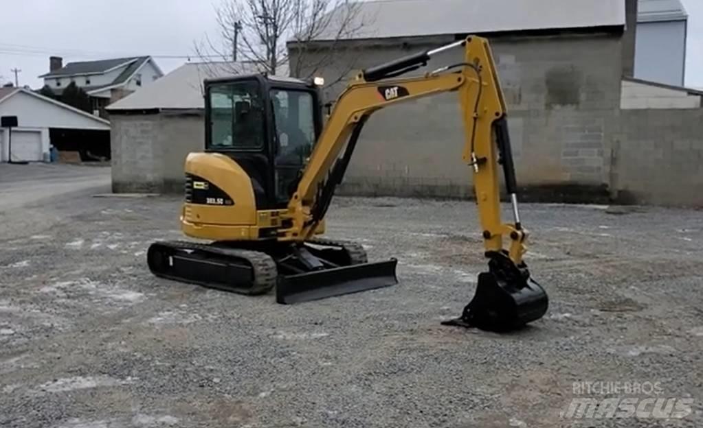 CAT 303.5 C CR Mini rýpadla < 7t