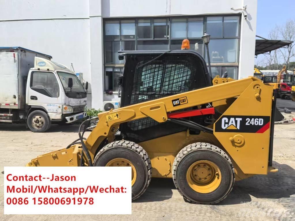 CAT 246 D Smykem řízené nakladače