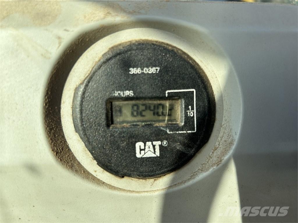 CAT 335 F L CR Pásová rýpadla