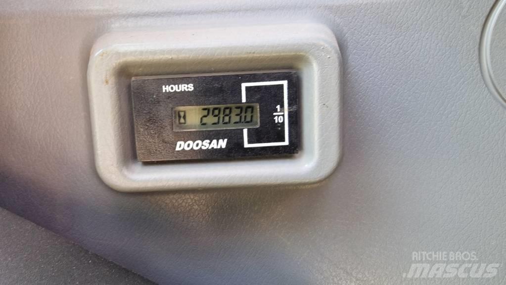 Doosan DX 140 LCR-5 Pásová rýpadla