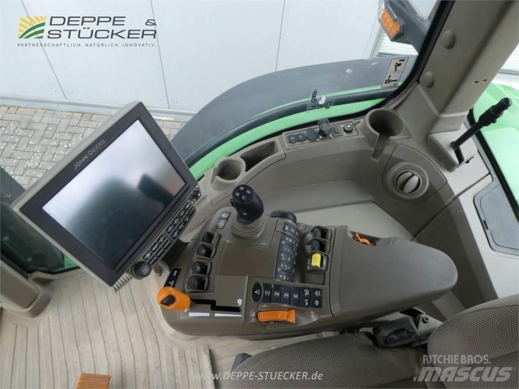 John Deere 8R 370 Traktory