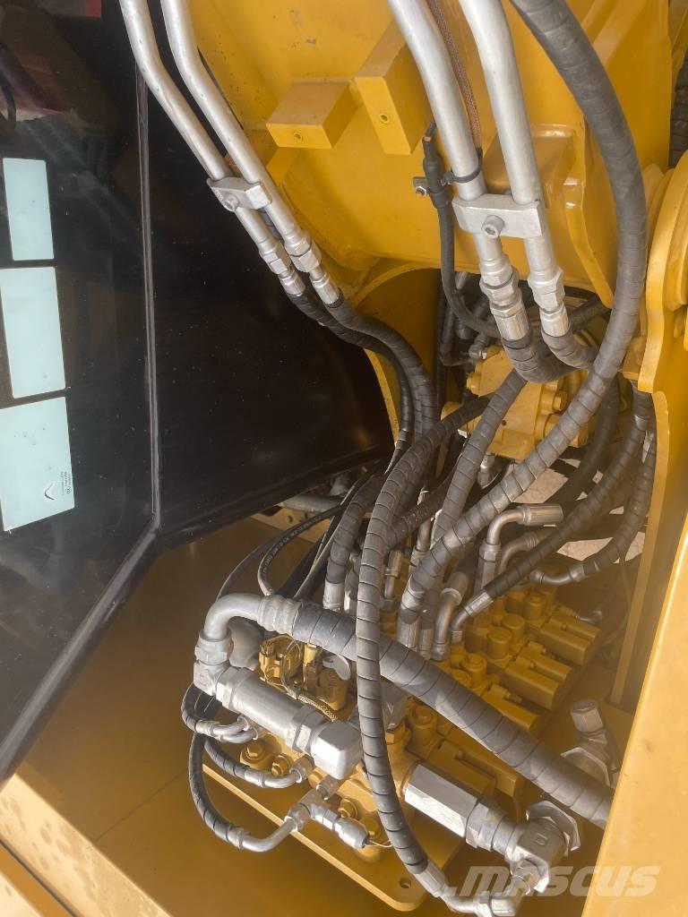 CAT 307E2 Midi rýpadla 7t - 12t